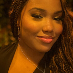 Toni-Ann R - Elon Babysitter