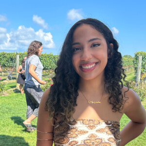 Marydalia J - YU Babysitter