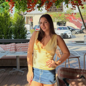 Isabella M - USF Babysitter