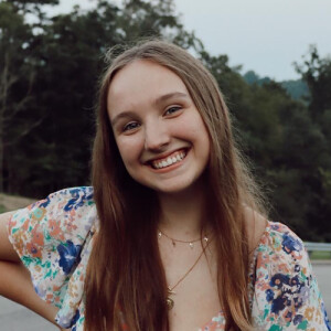 Emily B – Auburn Student Seeking Babysitting Jobs
