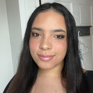 Destiny K - Suffolk Babysitter