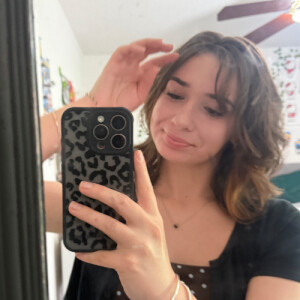 Savanna R - USF Babysitter
