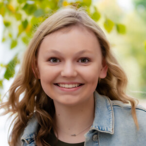 Jasmine C – Central Missouri Student Seeking Babysitting Jobs