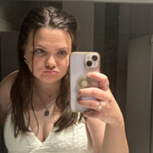 Camden R - UF Babysitter