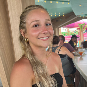 Hailey C - Anna Maria Babysitter