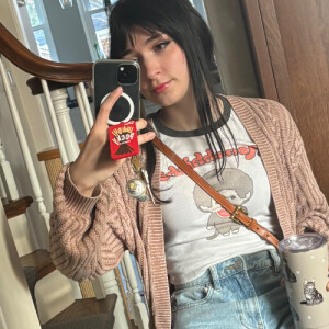 Emy E - Oakton Community College  Babysitter