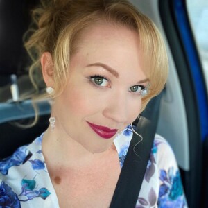 Lilly T - JFKU Babysitter