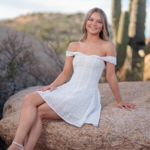 Chloe B - Indian Hills Community College  Babysitter