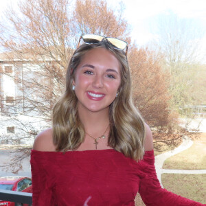 Ady P - UNA Babysitter