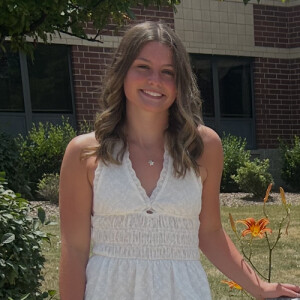 Ronni R - Illinois State Babysitter