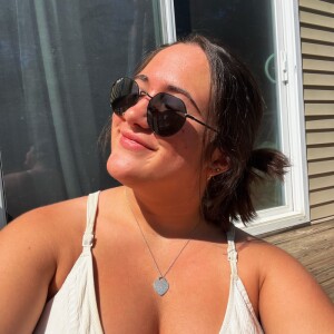 Lucy N - UNI Babysitter