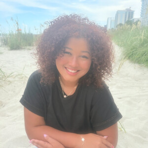 Laraya M - UAlbany Babysitter