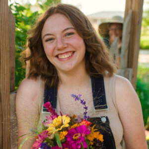 Chloe L - UNK Babysitter