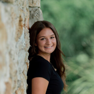 Kennadie E – Florida Gulf Coast Student Seeking Babysitting Jobs