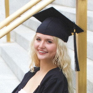 Ella C - UAB Babysitter