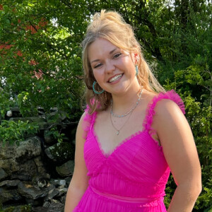 Anya A - Dordt Babysitter