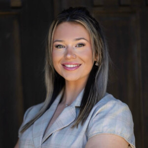 Melissa I - UH Babysitter