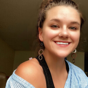 Rebecca K – Western Illinois Student Seeking Nanny Jobs