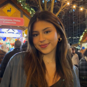 Salomé N - NYU Babysitter