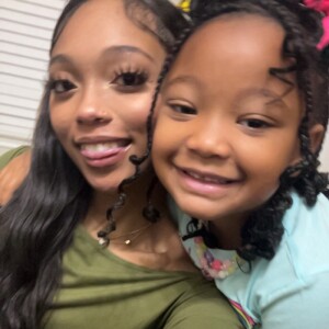 Kelly W - UTSA Babysitter