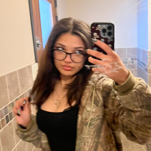 Jade B - UMN Babysitter