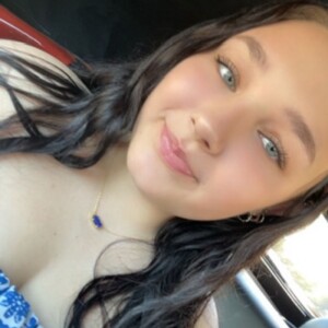 Chloe S - DSC Babysitter