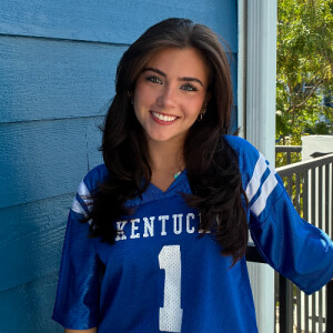 Elise H - UK Babysitter