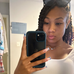 Destanee B - Cheyney Babysitter