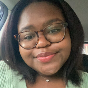 Shelby T – DePaul Student Seeking Babysitting Jobs