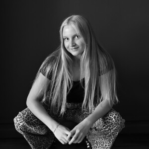 Kari W - Yavapai College  Babysitter