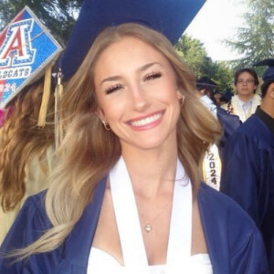 Danielle D – San Diego Mesa College  Student Seeking Nanny Jobs