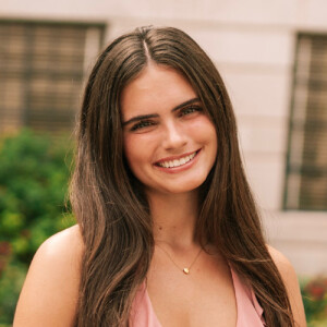 Ava T - UNL Babysitter