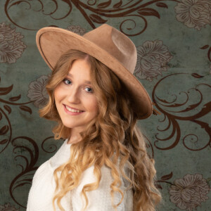 Aunna P - ISU Babysitter