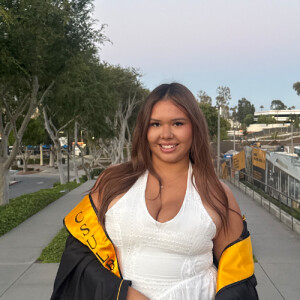 Dani R - Alliant International University-Los Angeles Babysitter