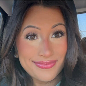 Isabel M - UK Babysitter