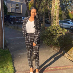 Monique W – PCC Student Seeking Babysitting Jobs
