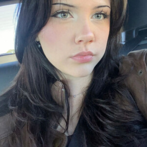 Lauren S - UF Babysitter