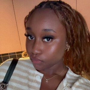 Isabella A - Hamline Babysitter