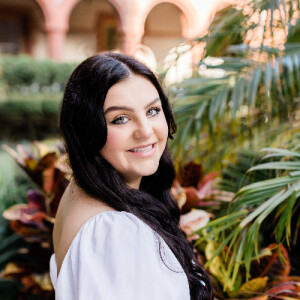 Hanna C - UWF Babysitter