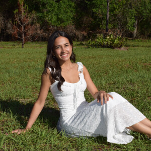 Karla R - UF Babysitter