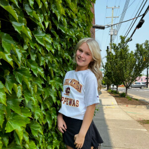 Julia D - CMU Babysitter