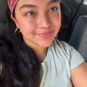 Julia V - UCF Babysitter