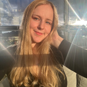 Annika C - PSU Babysitter