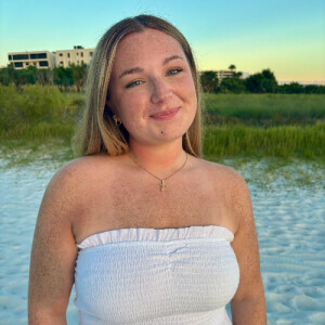 Laura Leigh H - UCF Babysitter