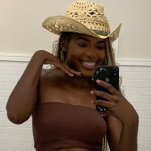 Diasiah G - Houston Community College System Babysitter