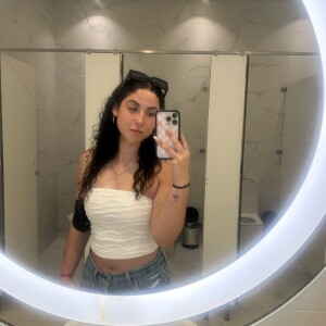 Juli C - Monmouth Babysitter