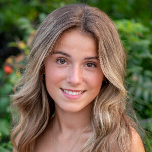 Julia C - FAU Babysitter