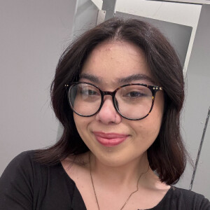 LESLIE BEATRIZ E - The Chicago School Babysitter