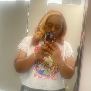 ShaDiamond T - Mott Community College  Babysitter