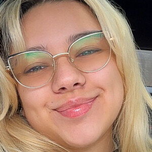 Ashley V - LaGuardia CC Babysitter